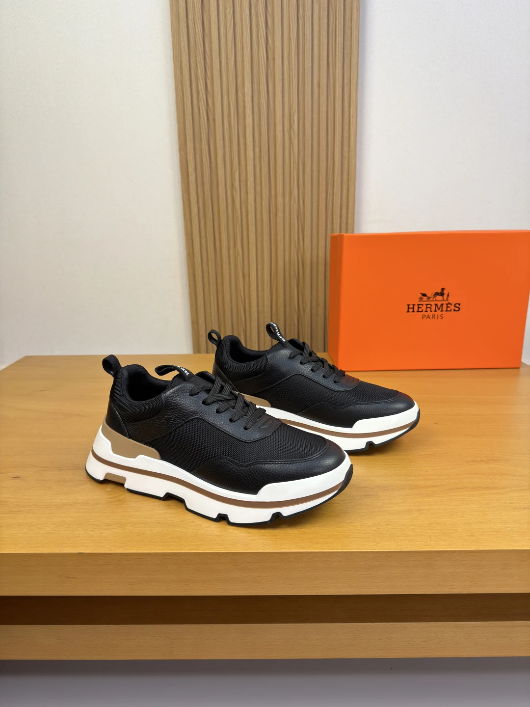 Hermès Sneakers — 8a070ad2