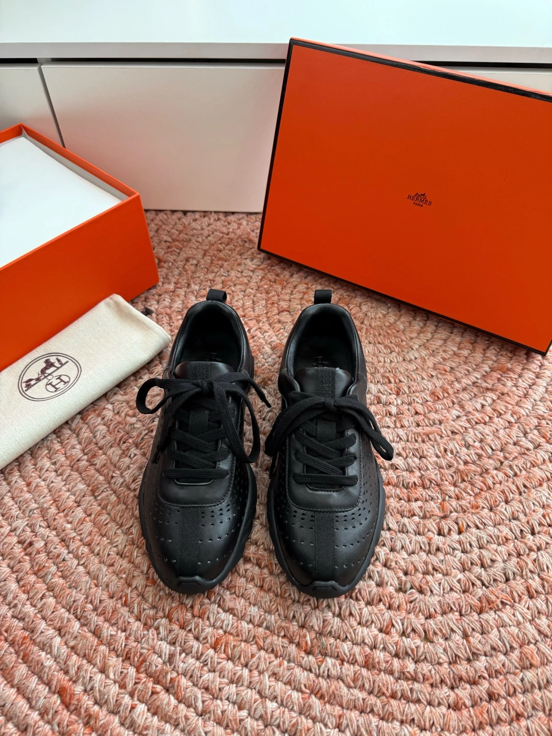 Hermès Sneakers — 4547b0f5