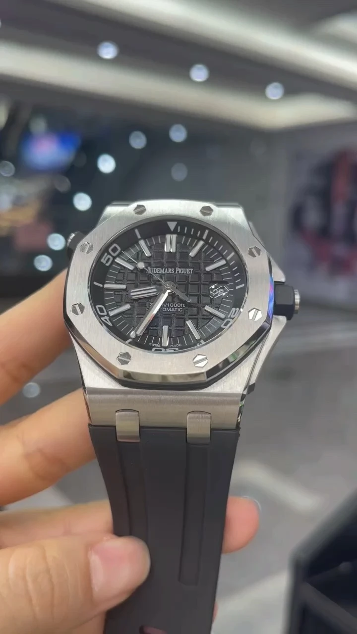 Audemars Piguet Watch — 7fc67477