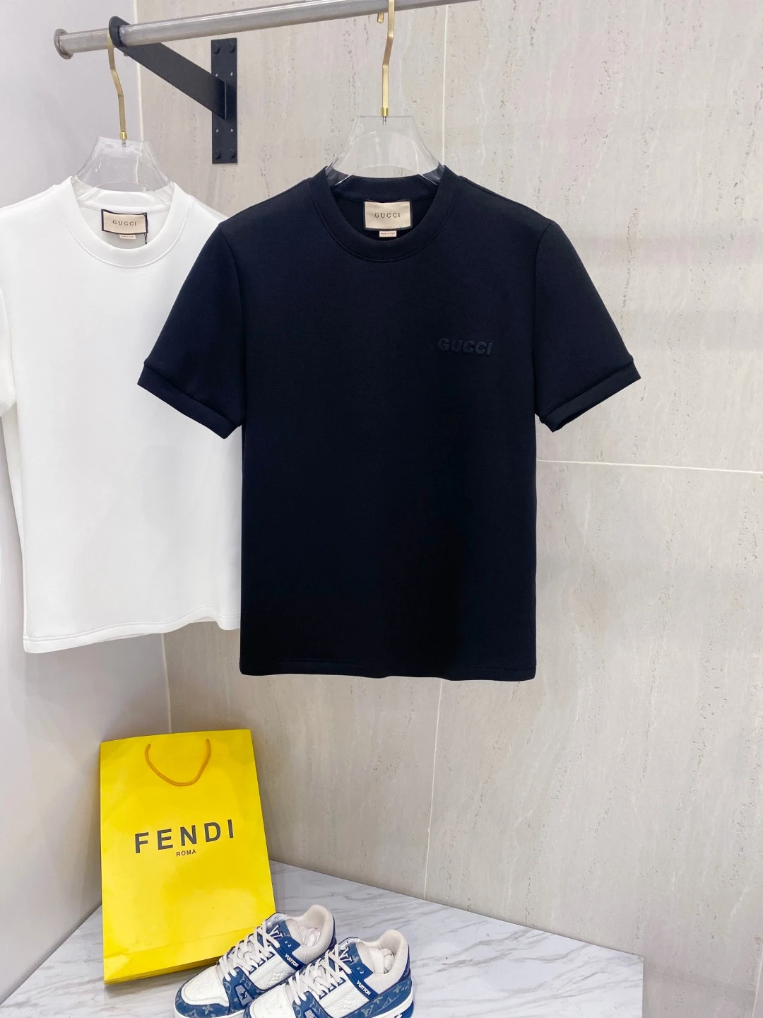 Gucci T-Shirt — 99e55a81