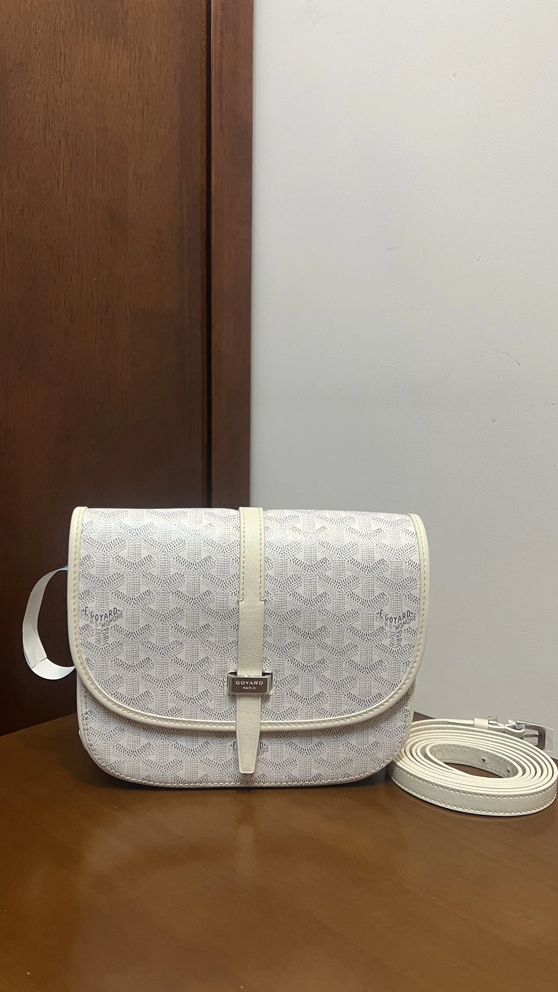 Goyard Crossbody Bags — 4d379007