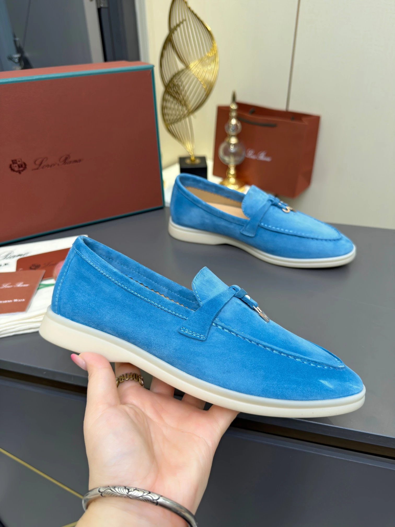 Loro Piana Sneakers — a90966bd