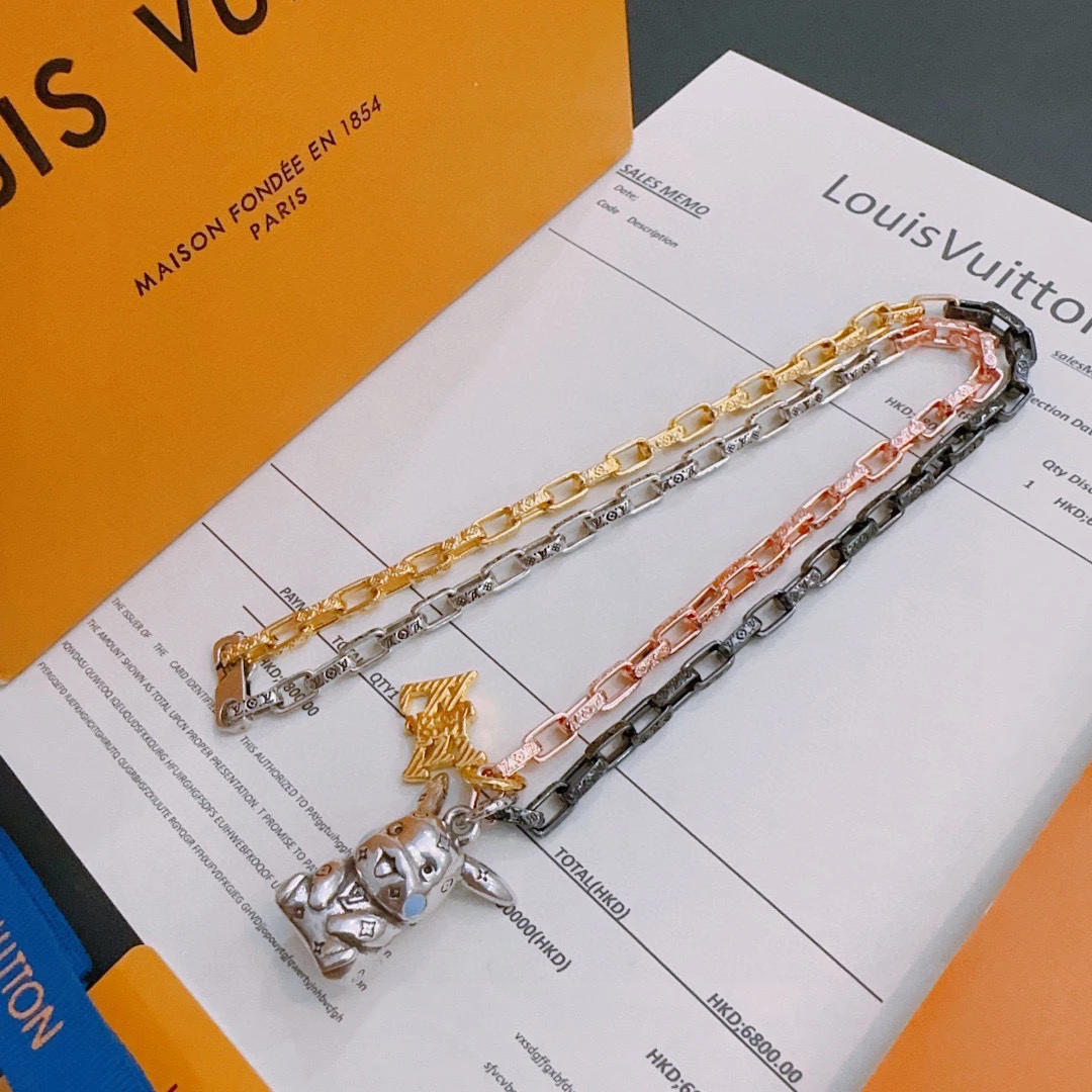 Louis Vuitton Necklaces — f4b84d39