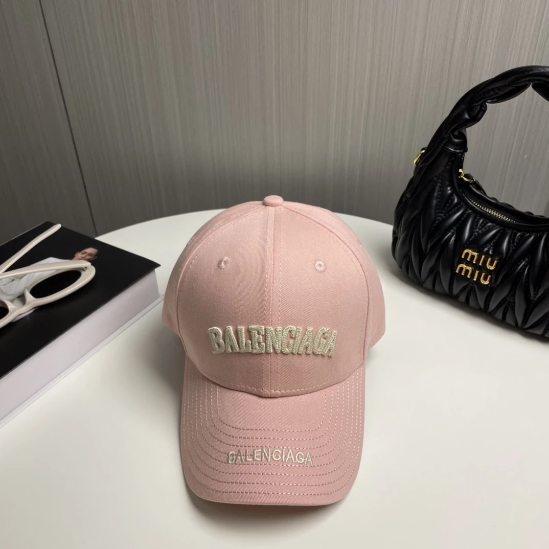 Balenciaga Hat — 5b067bd5