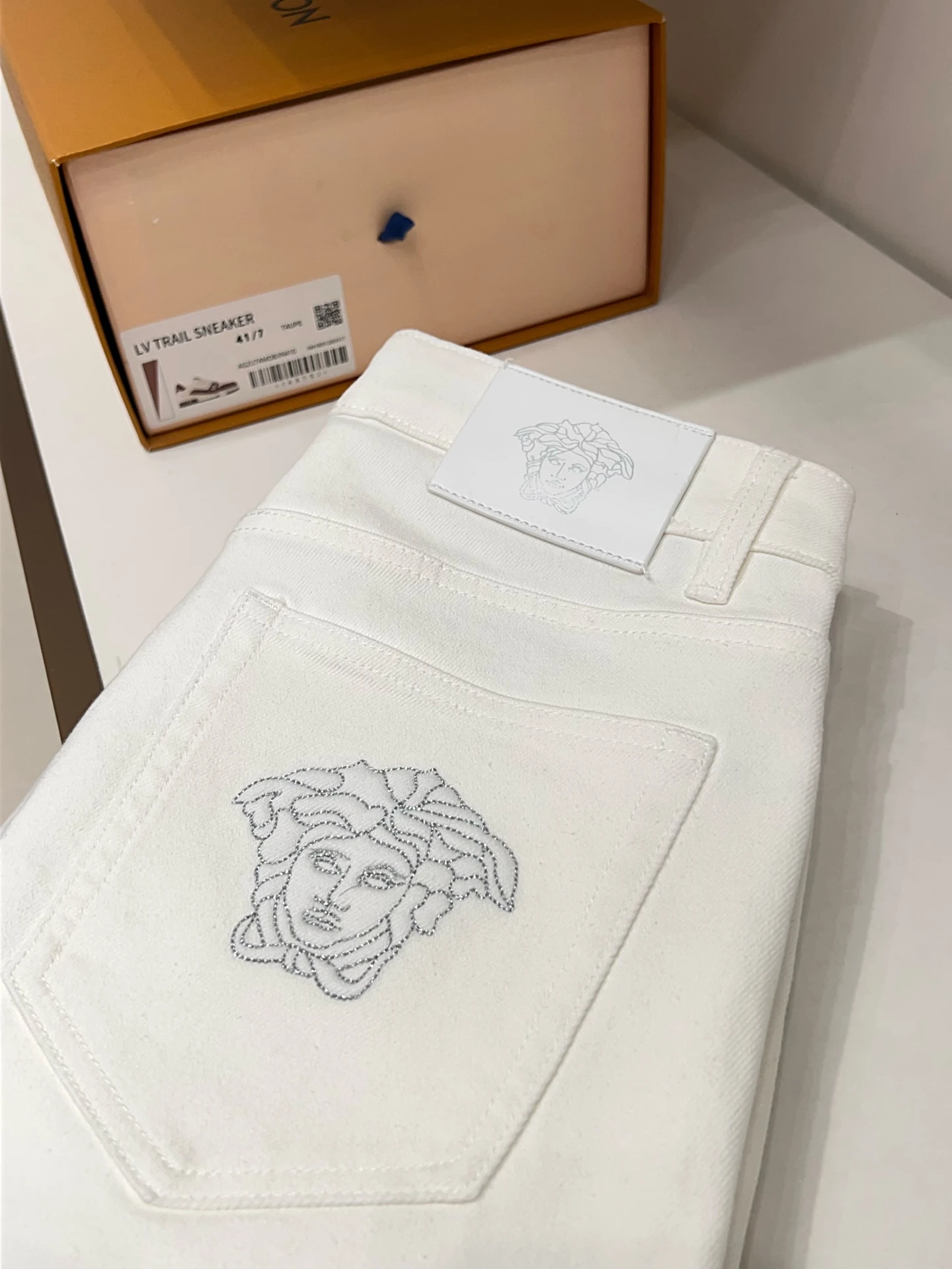 Jeans — 667e59bd