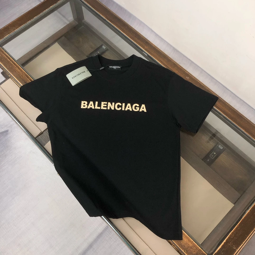 Balenciaga T-Shirt — e4320df4