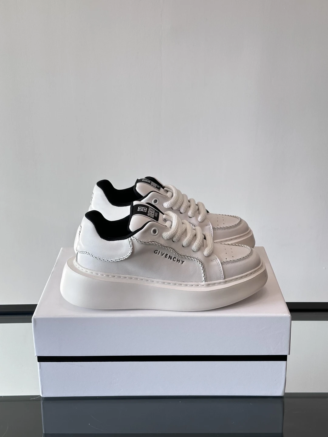 Givenchy Shoes — f19778c8