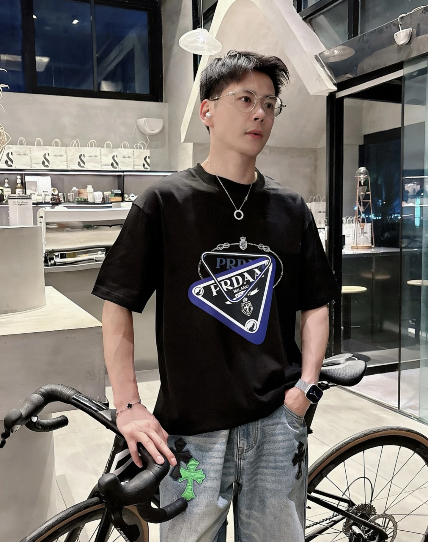 Prada T-Shirt — b78ae053
