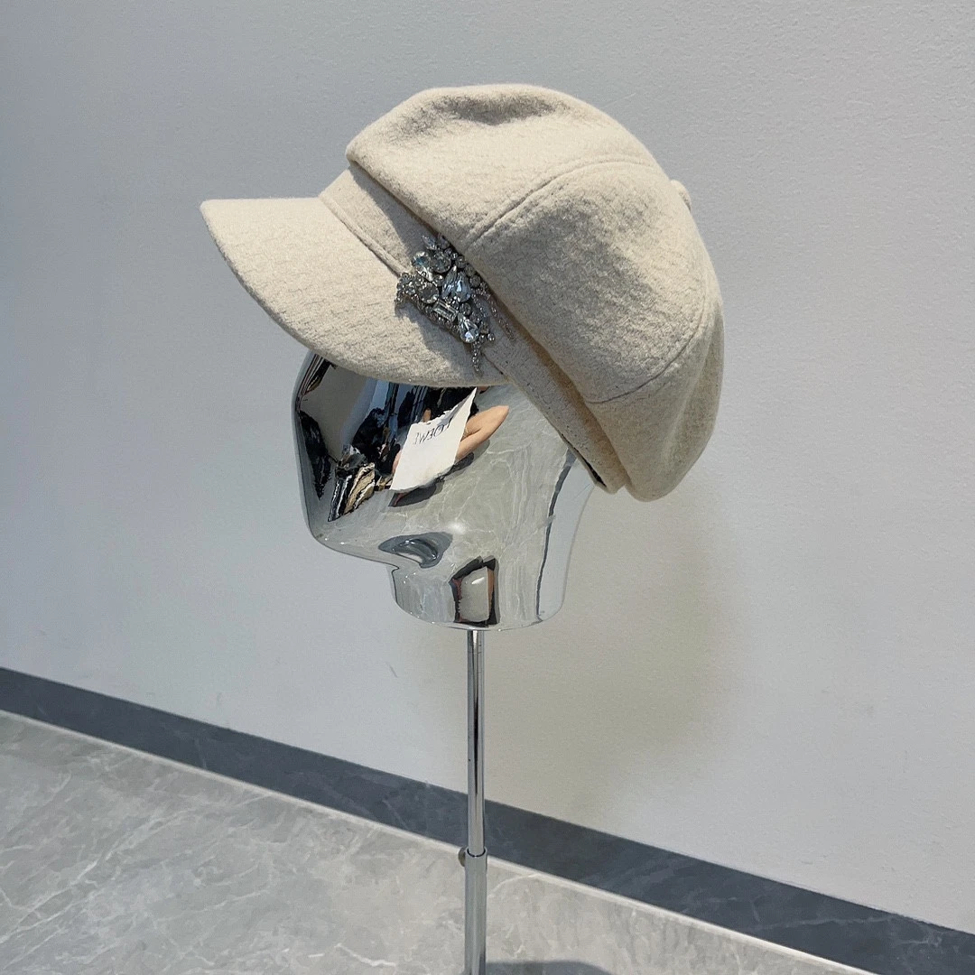 Burberry Hat — 102ebea9