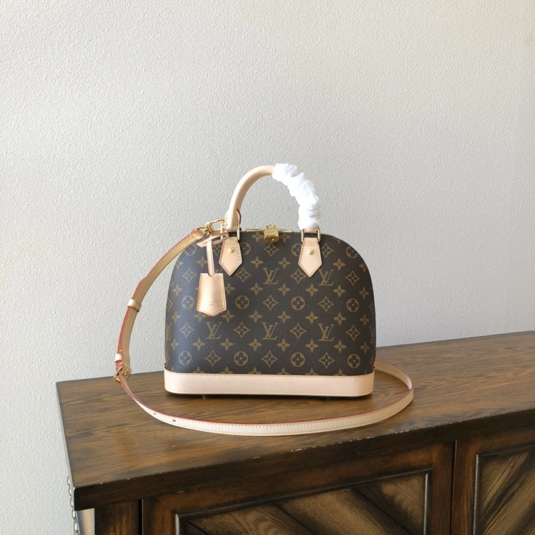 Louis Vuitton Bag — a5a4fd0d