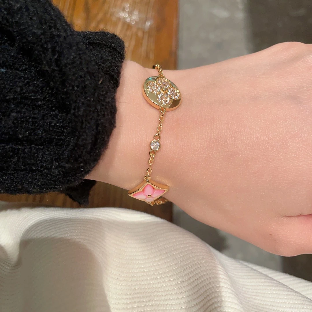Louis Vuitton Bracelets — 67cde4bd