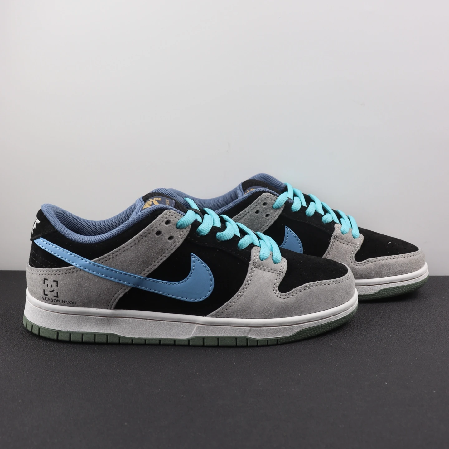 Nike Shoes — 85b33cb9