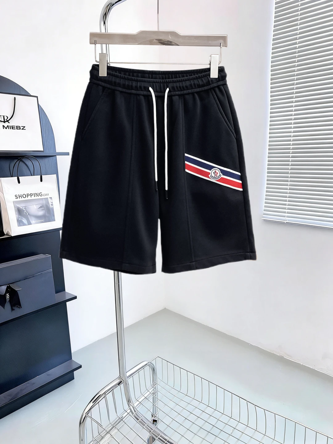 Moncler Shorts — c98e2345