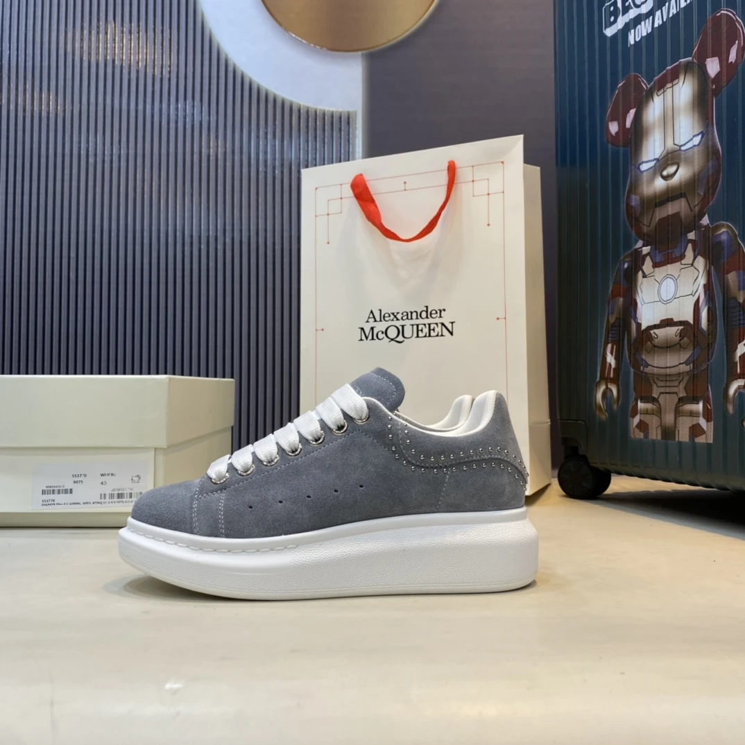 Alexander McQueen Sneakers — d867d3ad