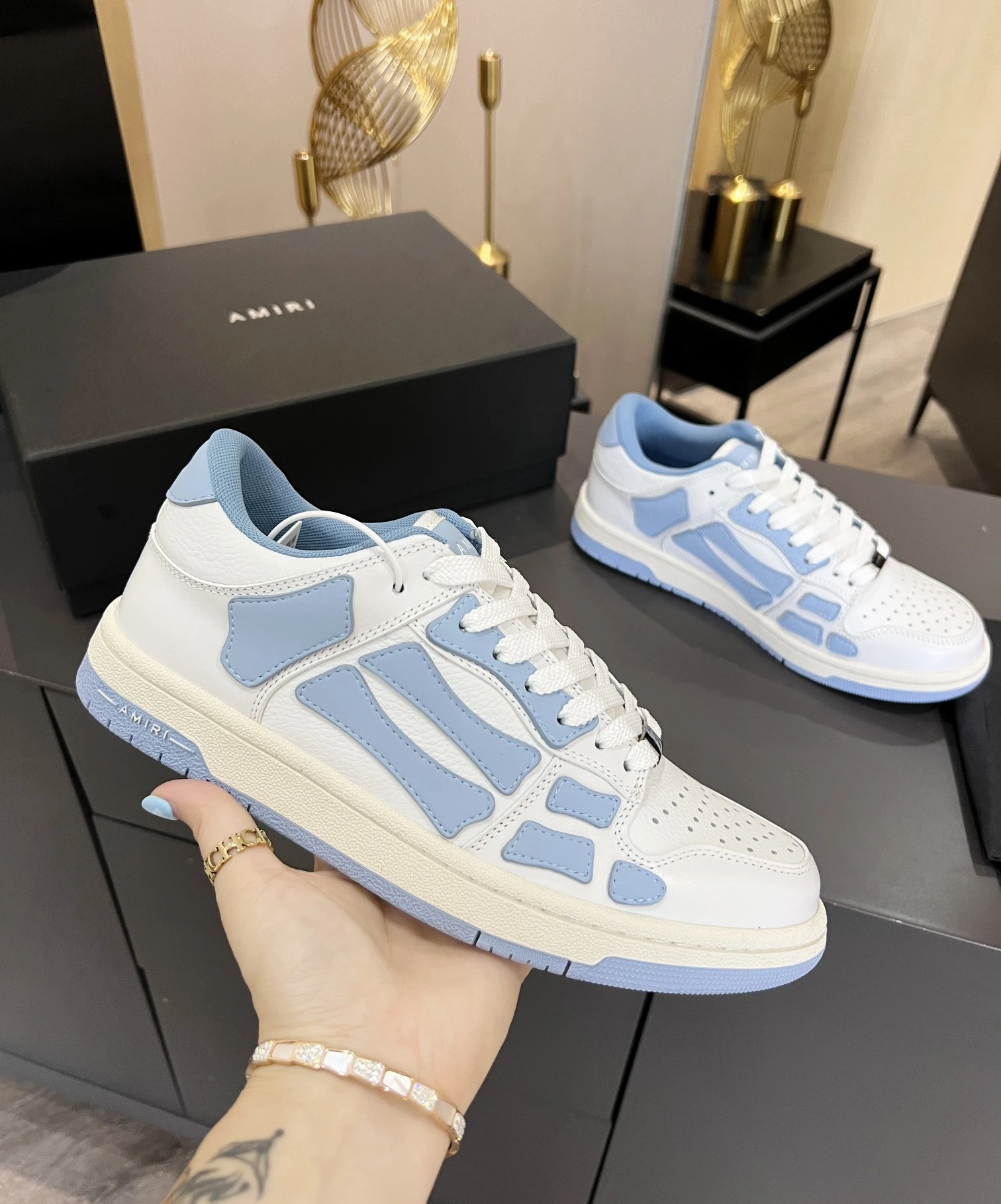 Amiri Sneakers — 77f27f23