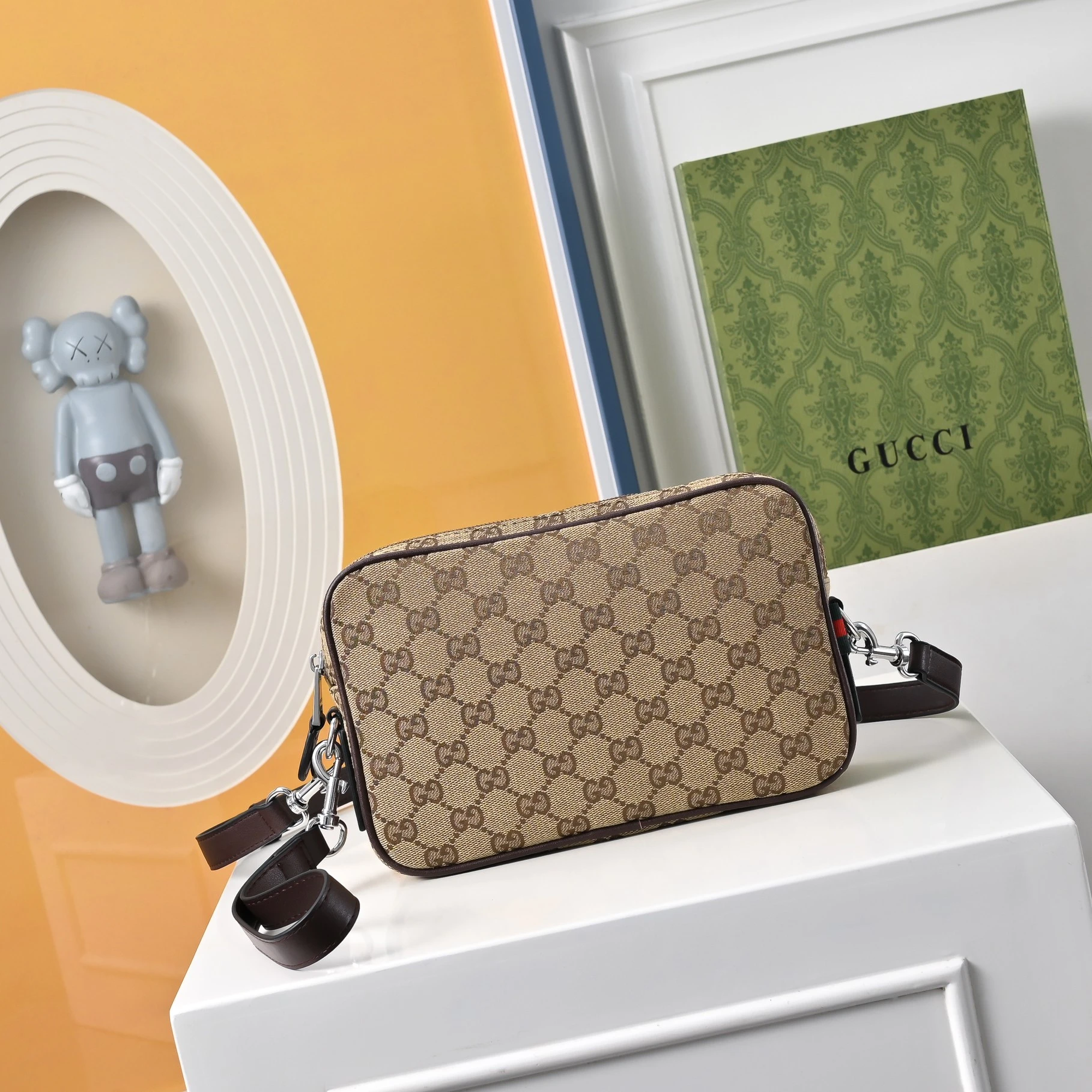 Gucci Bag — 6b037b77