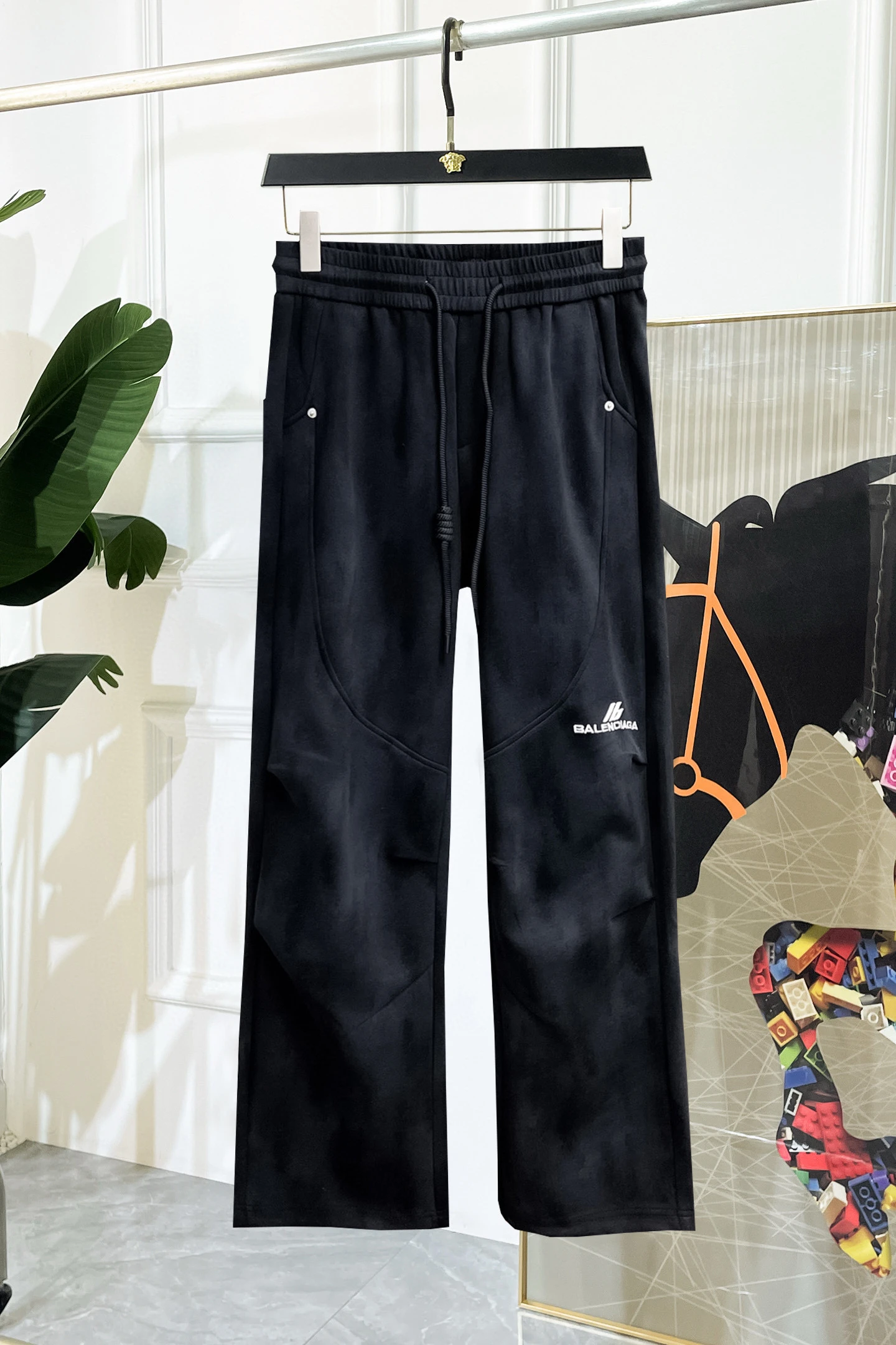 Balenciaga Trousers — 8b50f9e6