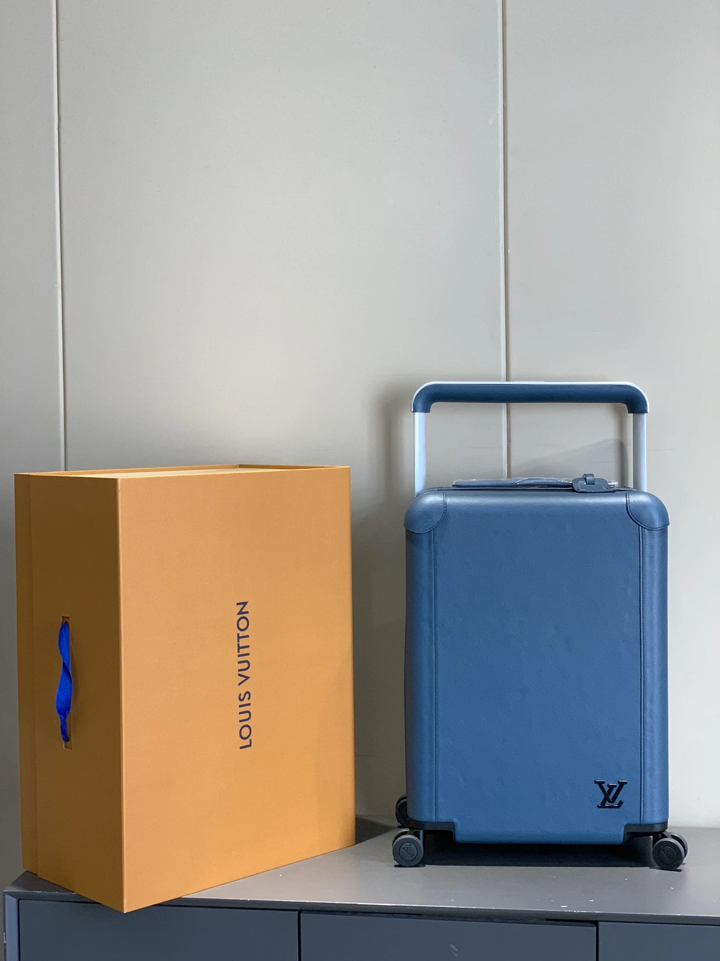 Luggage — 4c991f1c