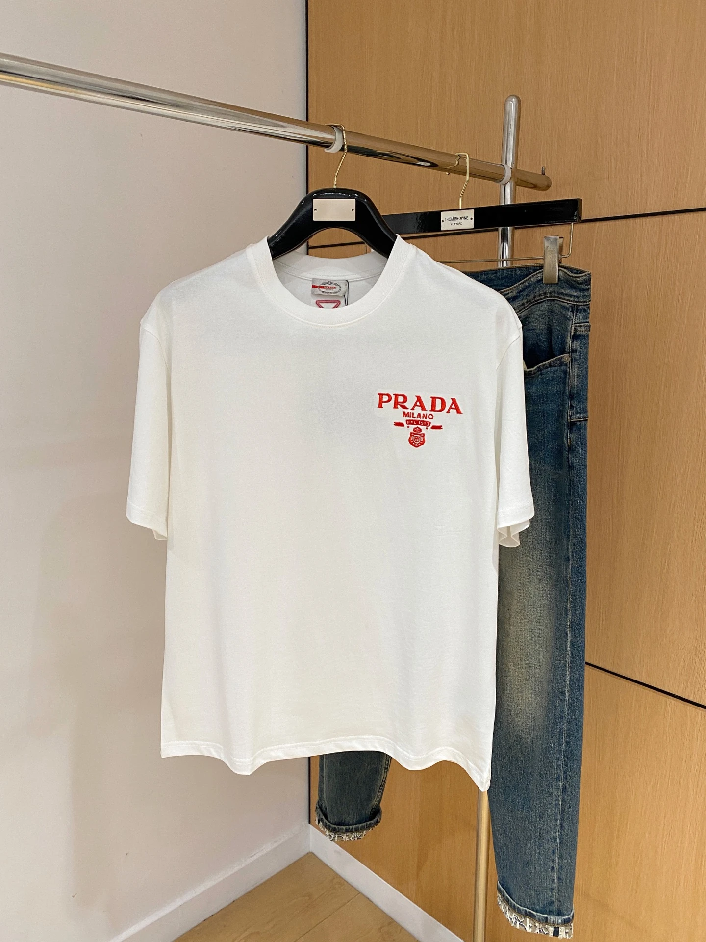 Prada T-Shirt — 070da251