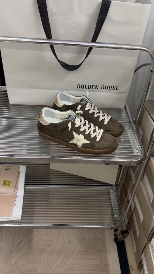 Golden Goose Sneakers — d1577c7b