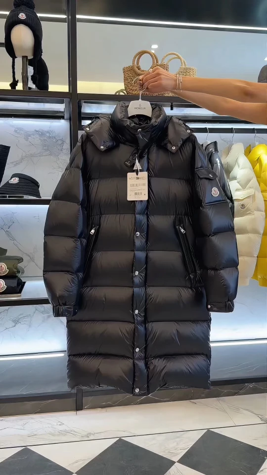 Moncler Down Jacket — 35a18b59