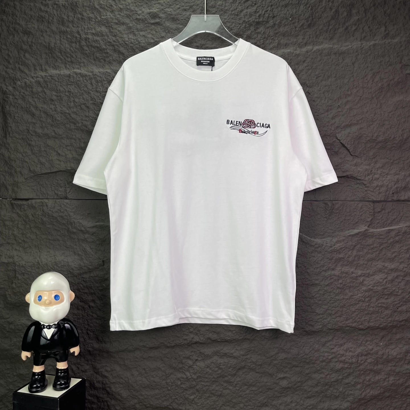 Balenciaga T-Shirt — 28d4e70c