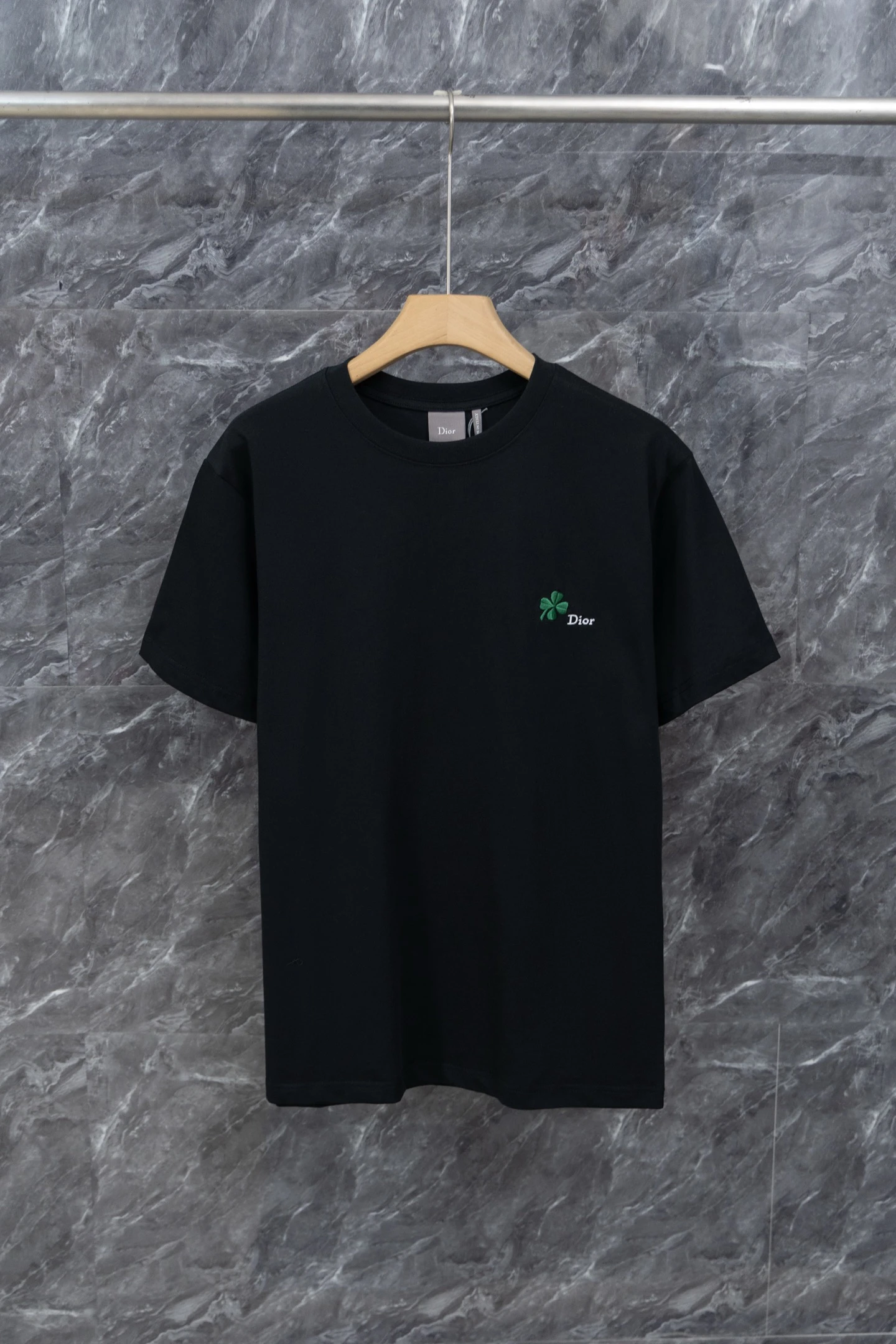Dior T-Shirt — 40b8dcaa