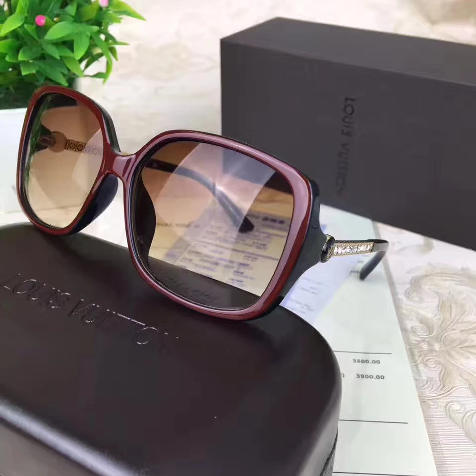 Louis Vuitton Eyewear — dbc90ccb