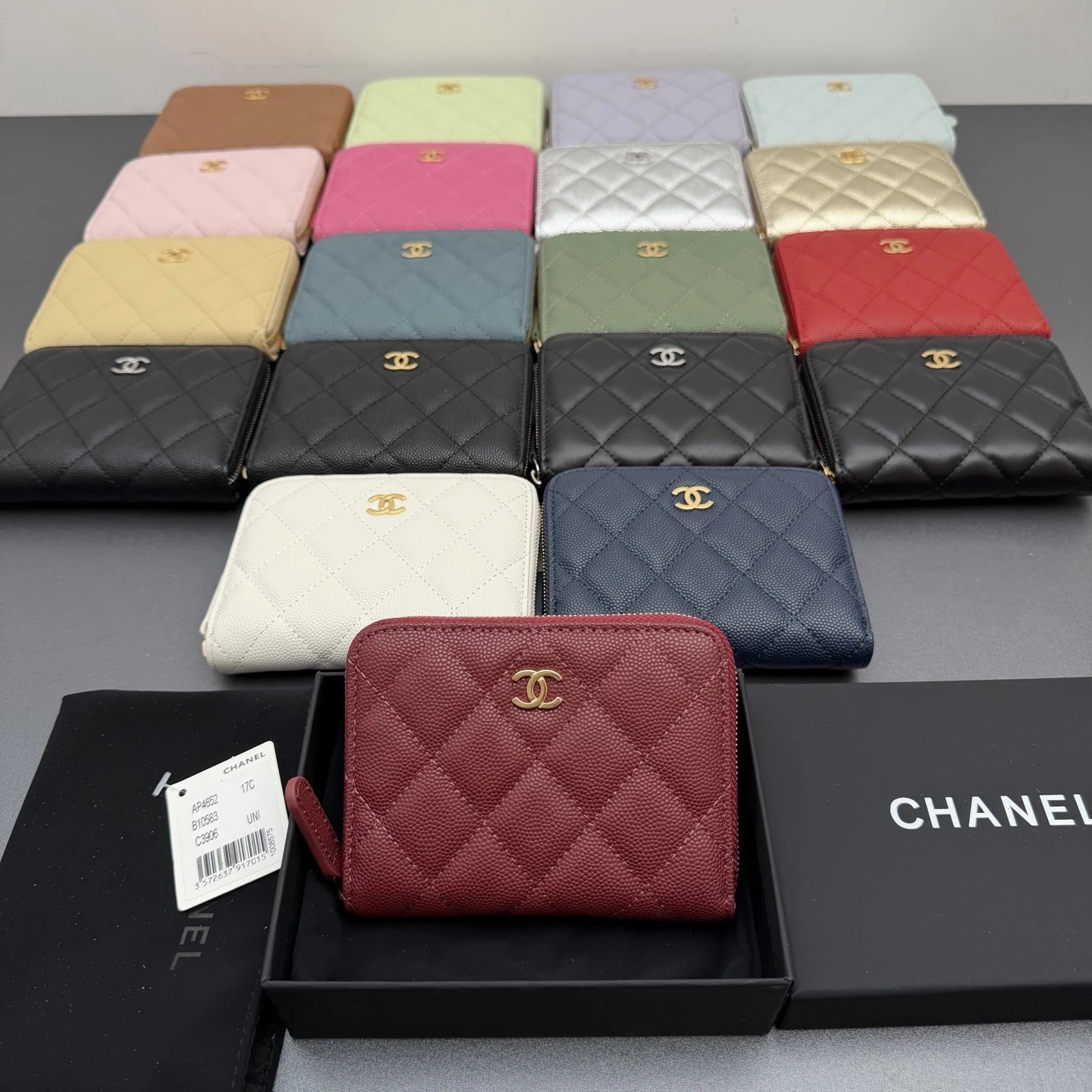 Wallets — 251a344d