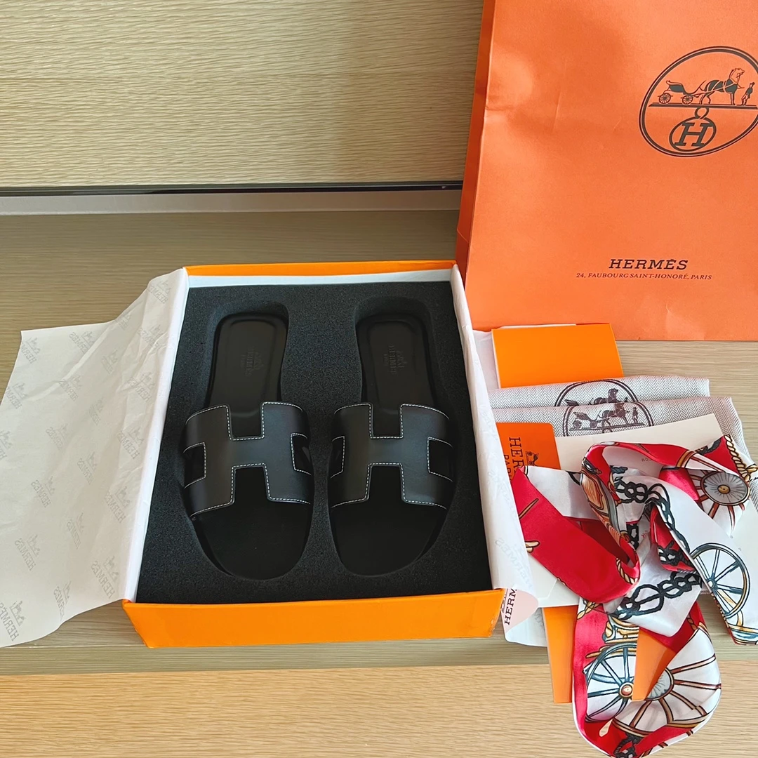 Hermès Slippers — 493e2fc1