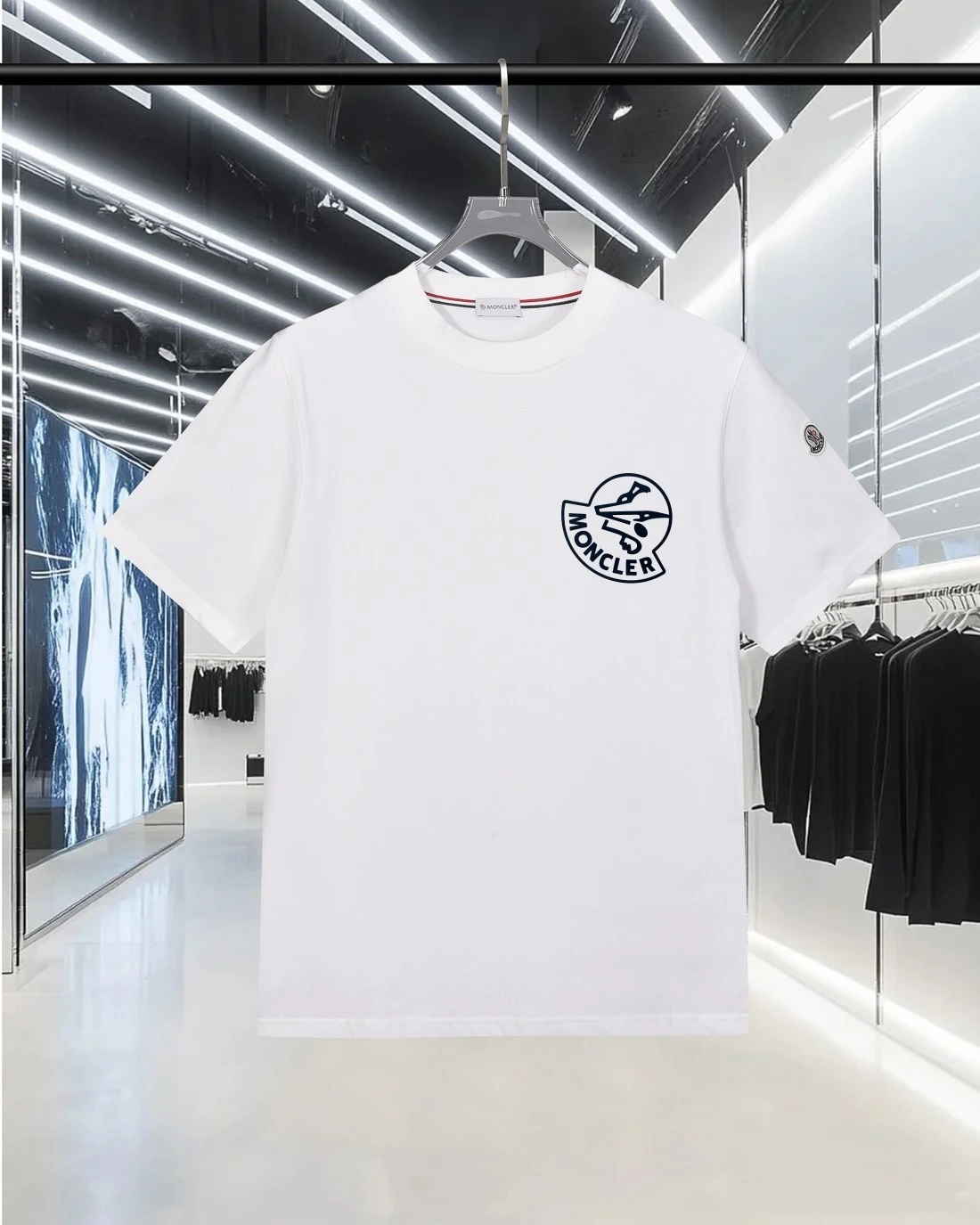 Moncler T-Shirt — 2dc40a5f
