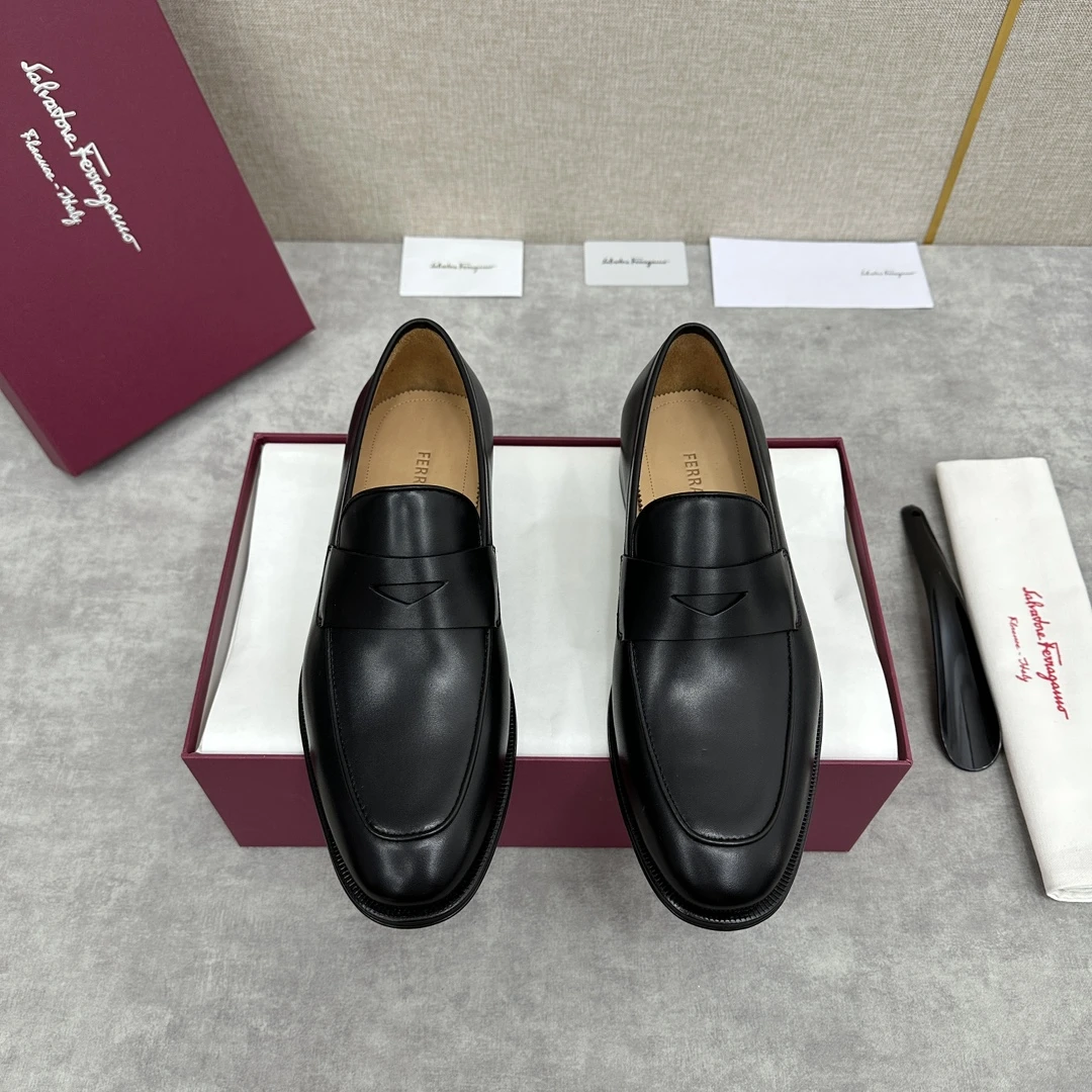 Loafers — 156547e0