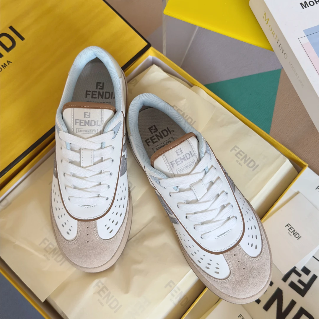 Fendi Sneakers — 60dddc9e
