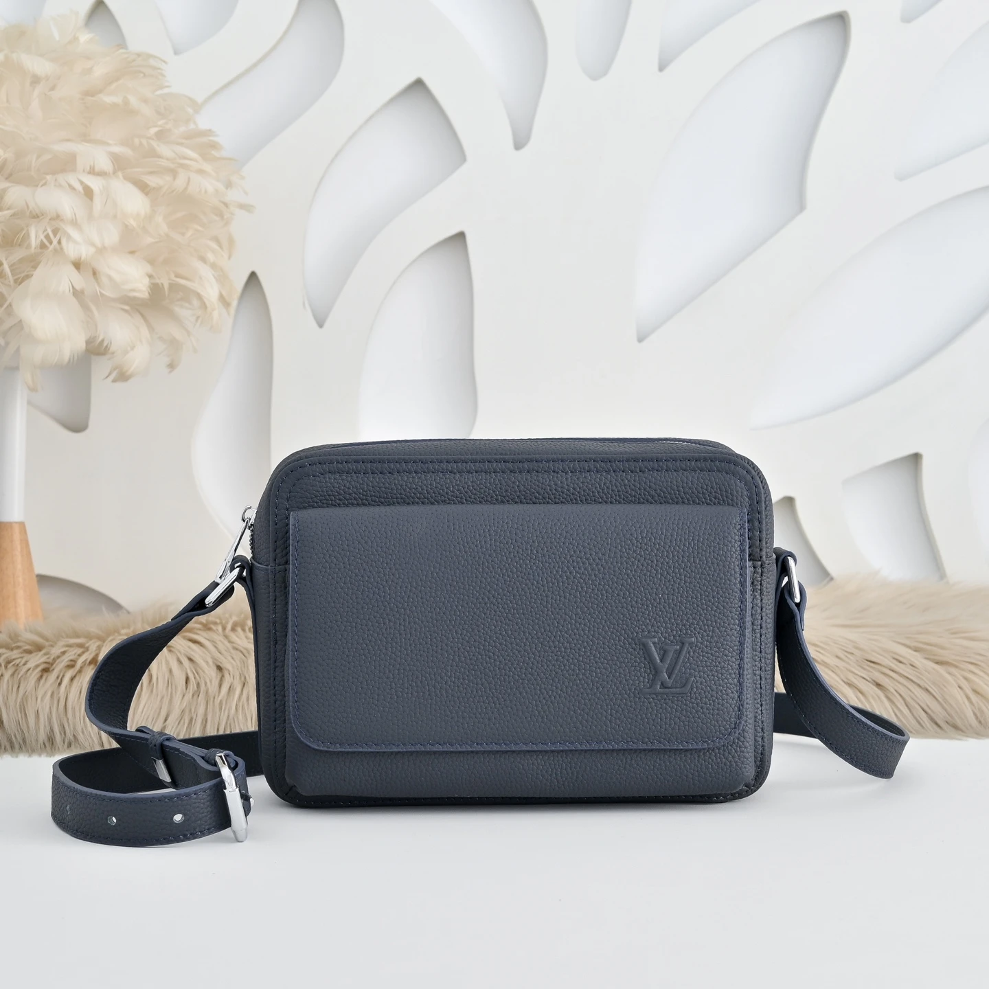 Louis Vuitton Bag — ba50867c