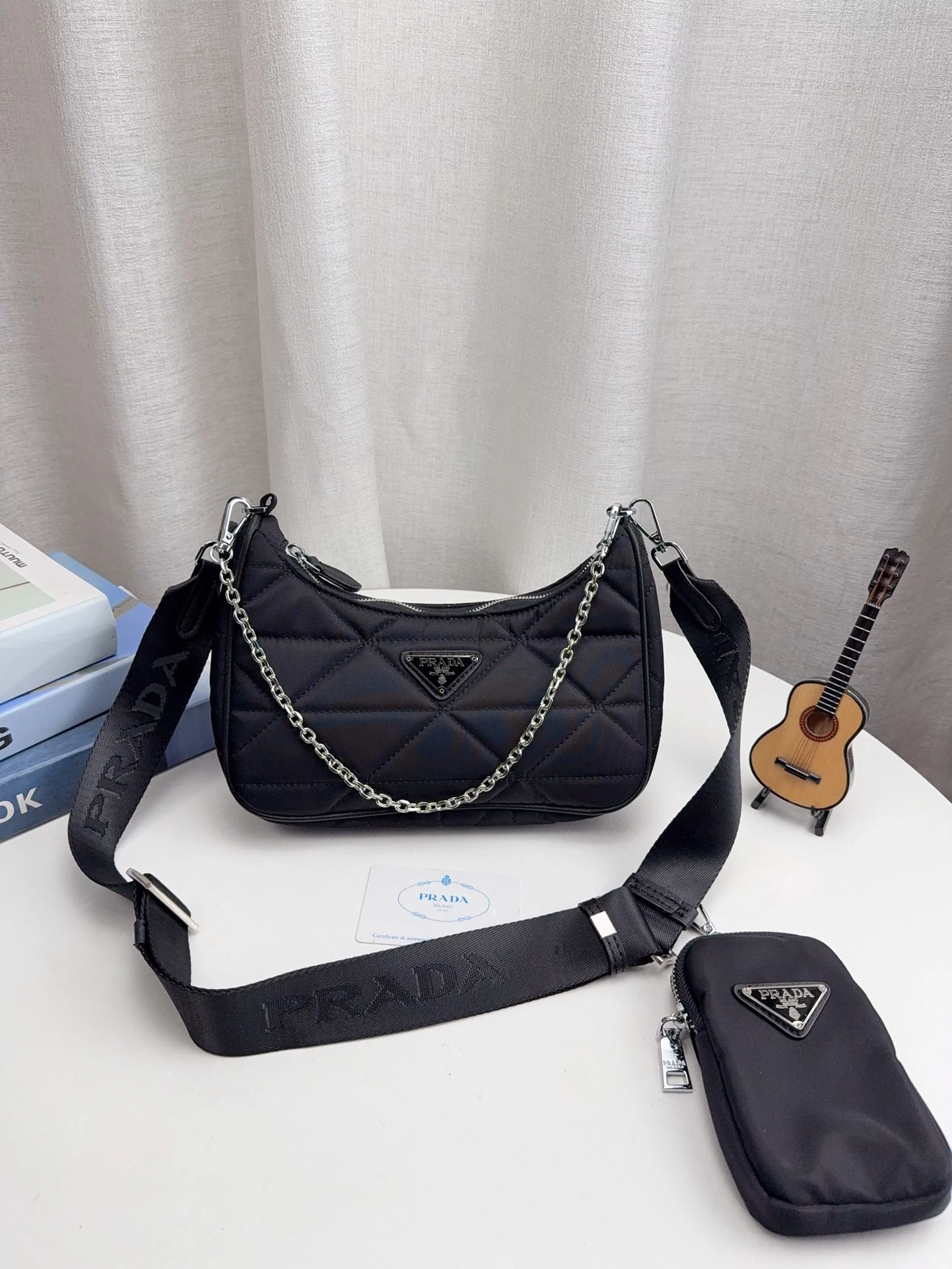 Prada Bag — 99908904
