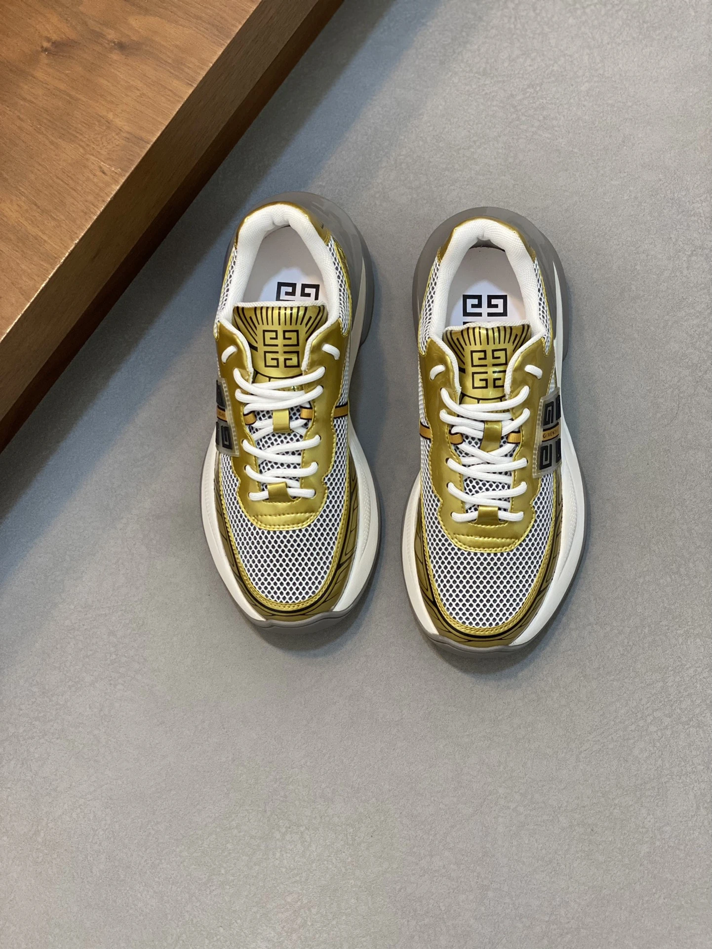 Givenchy Sneakers — 2729338b
