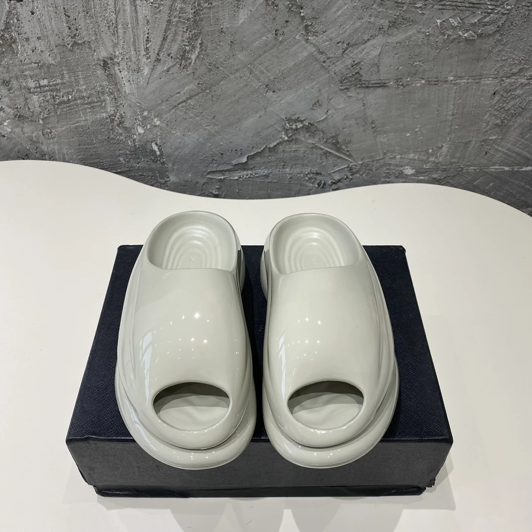 XVESSEL Slippers — e3c49836