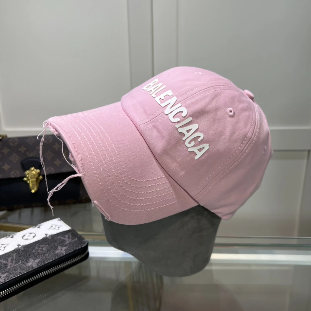 Balenciaga Hat — c2264706