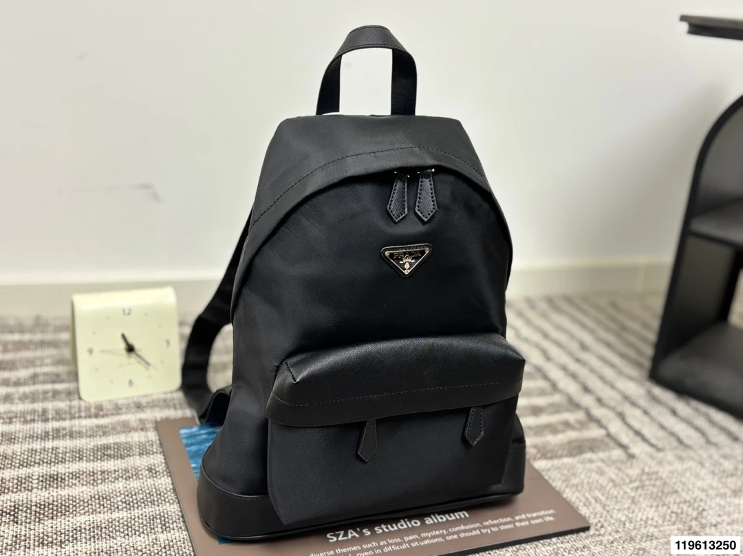 Prada Bag — 7a223b1a