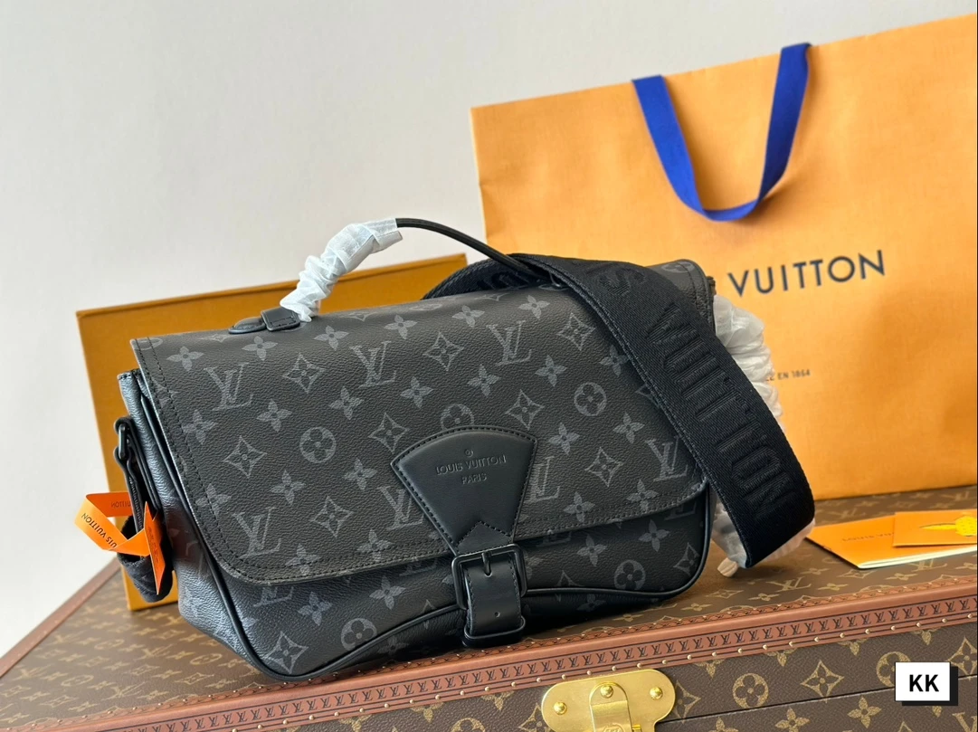 Louis Vuitton Bag — 70b861ce