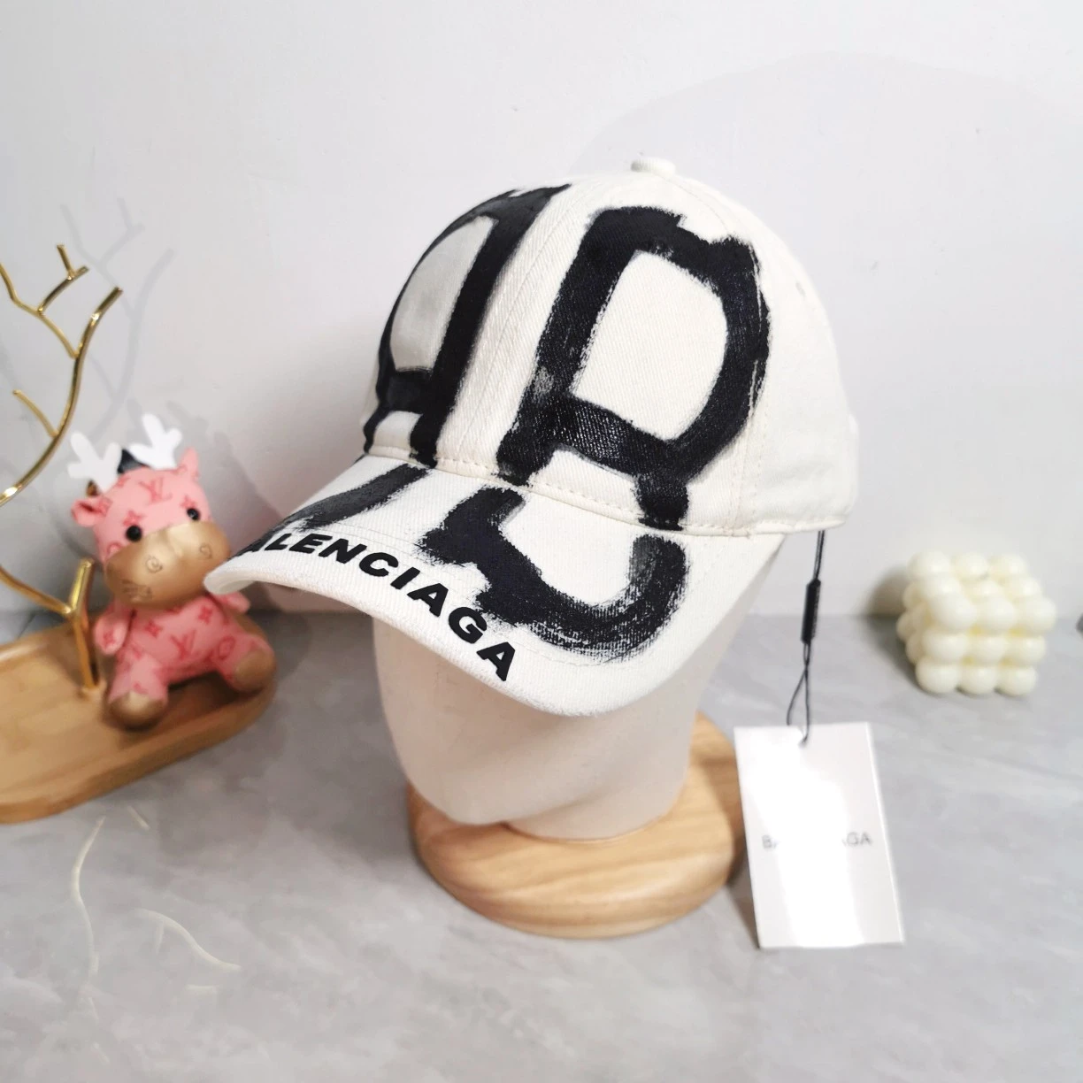 Balenciaga Hat — 2fb10aa8