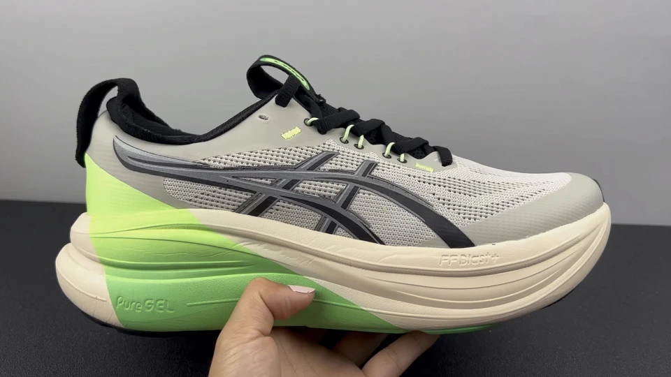 Asics Shoes — 99b94893