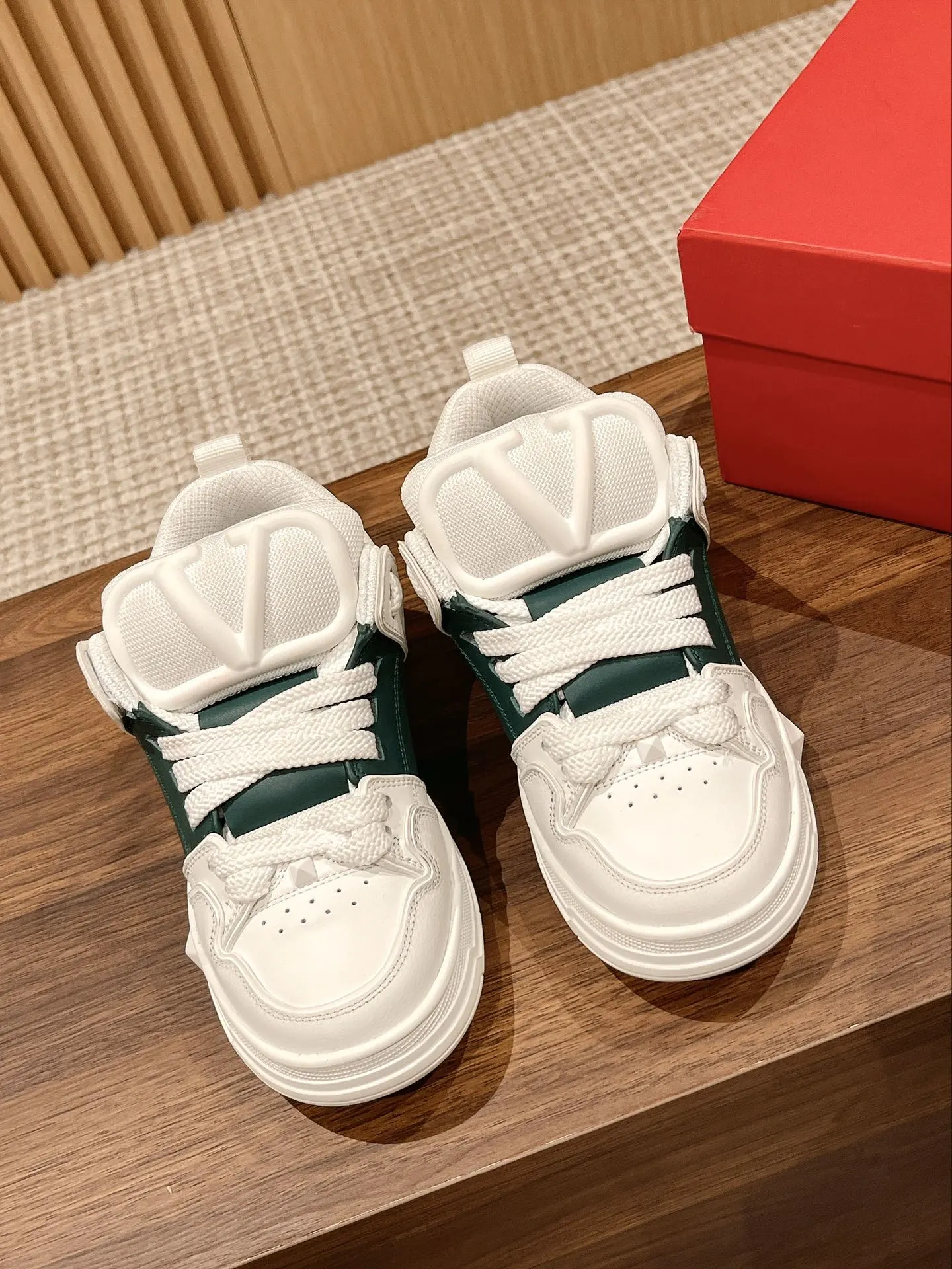 Valentino Sneakers — f1987700