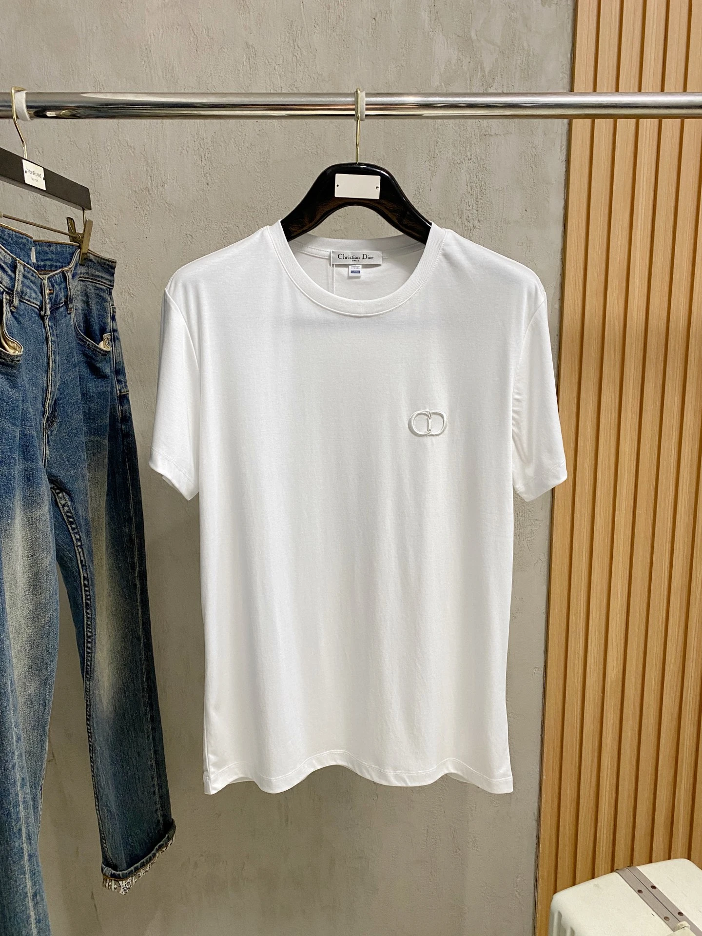 Dior T-Shirt — fb2ffff8