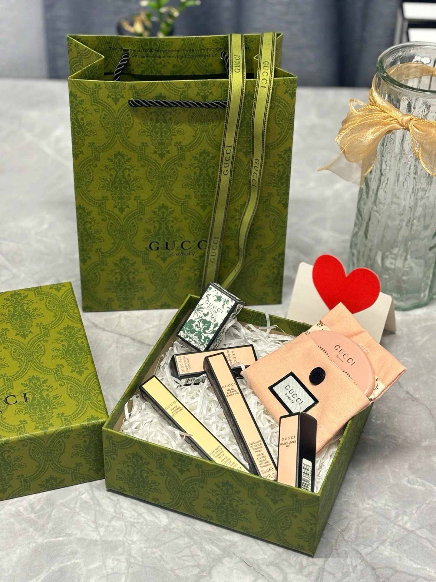 Gucci Fragrance — f0dfac20