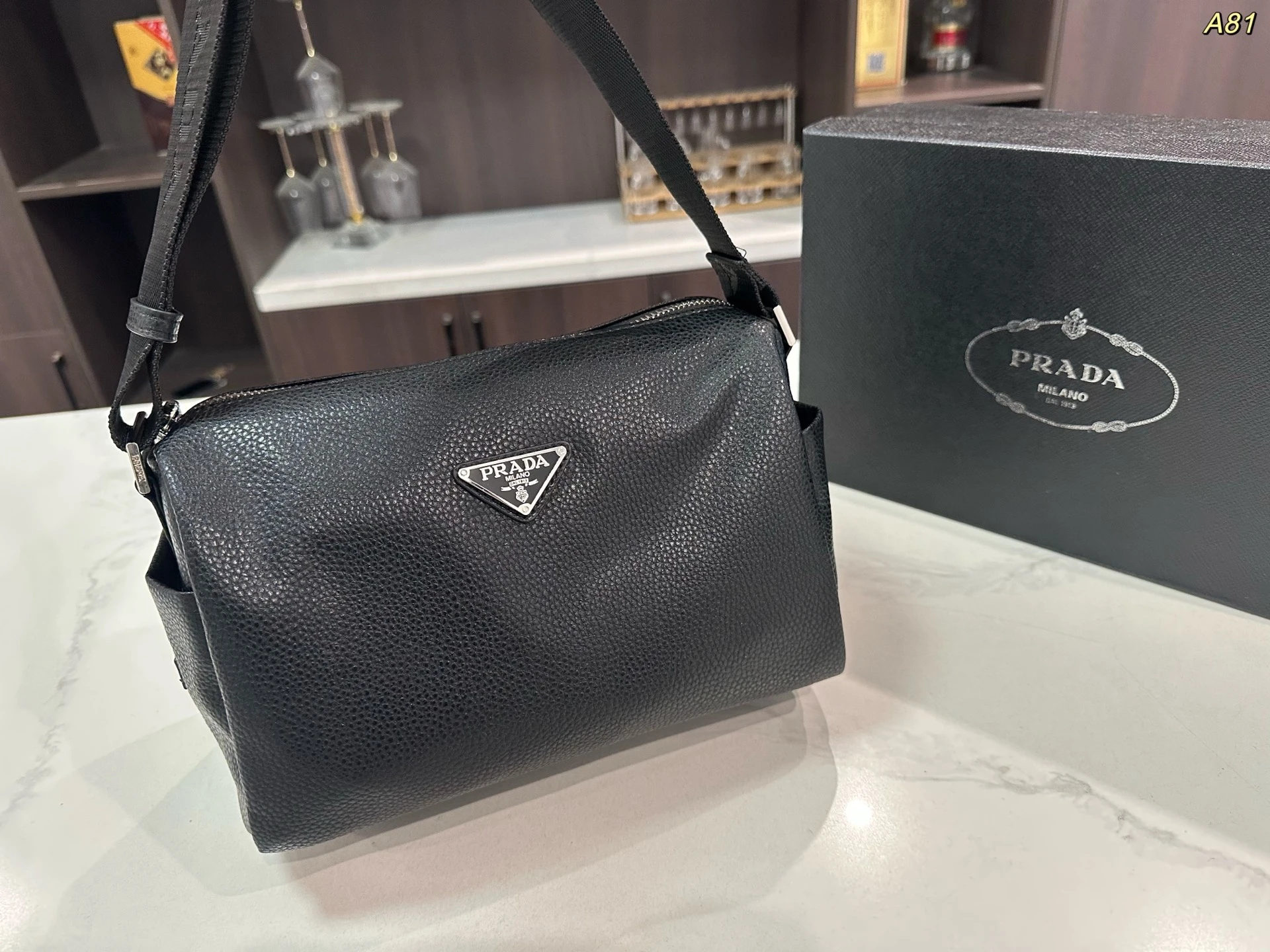 Prada Bag — 0a7f8490