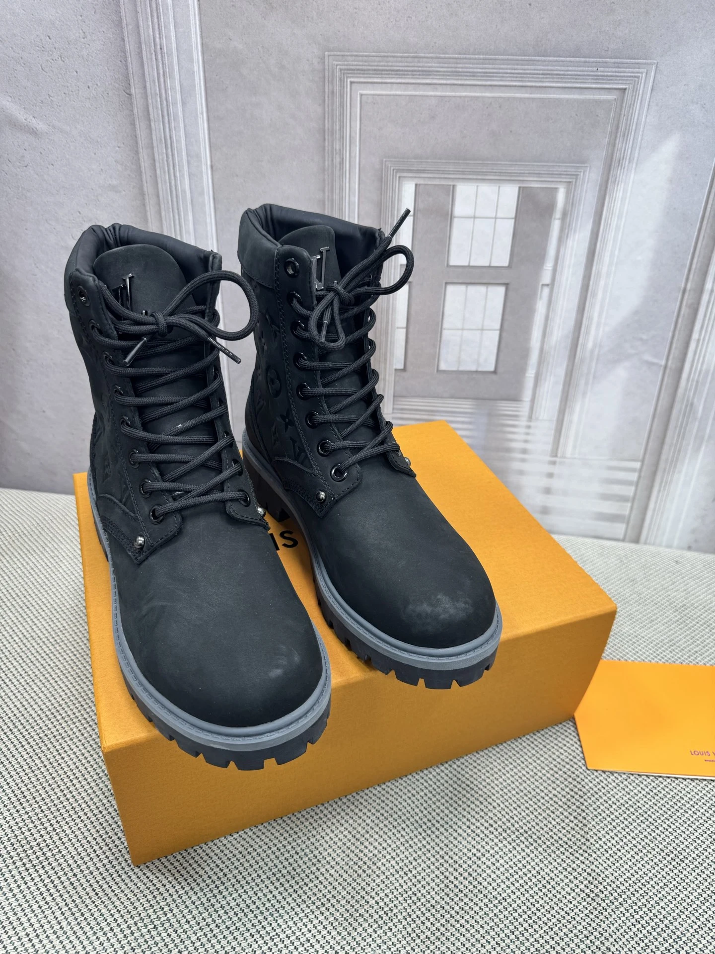 Louis Vuitton Boots — 57b85ef1