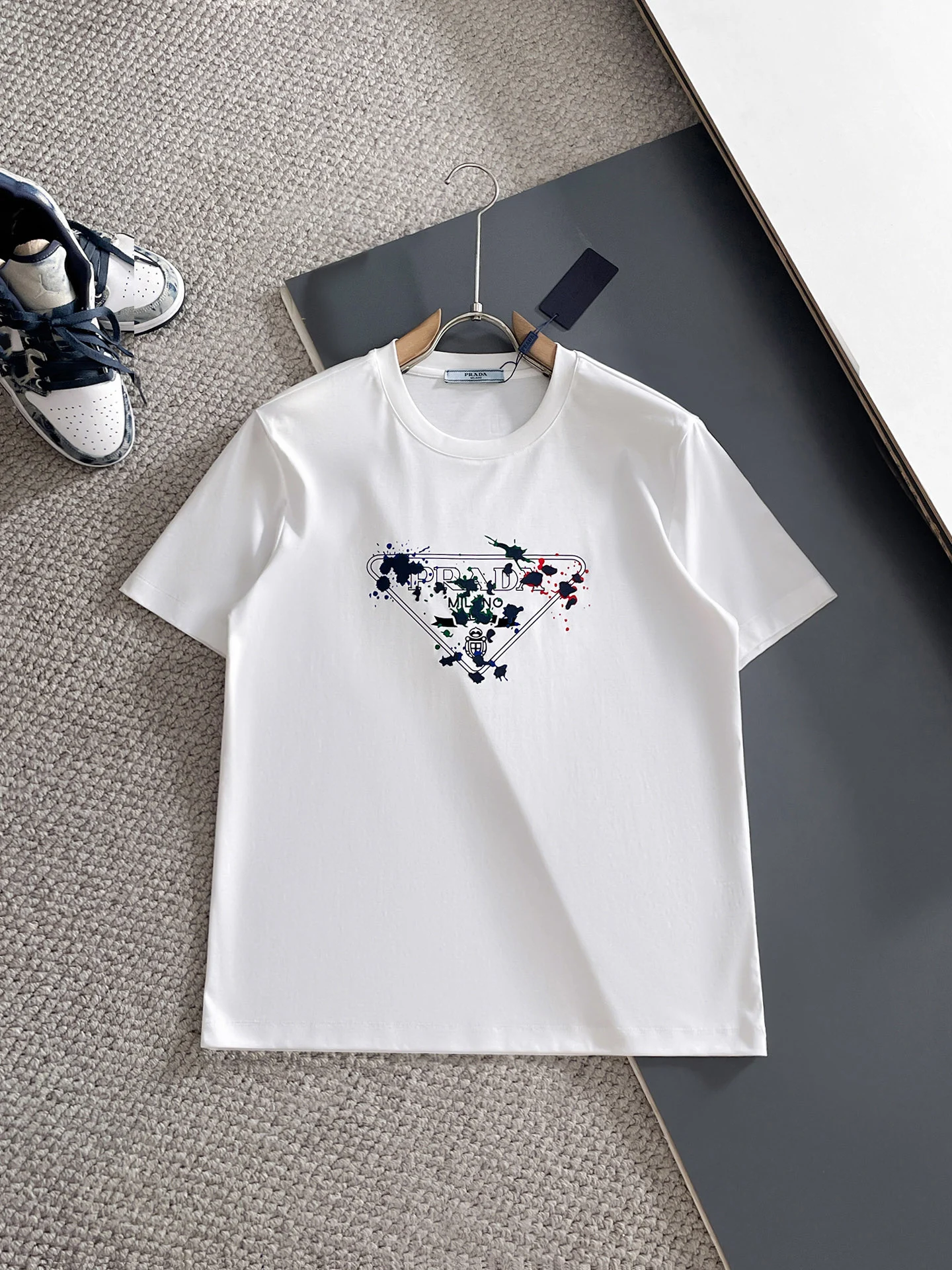 Prada T-Shirt — 125e9431