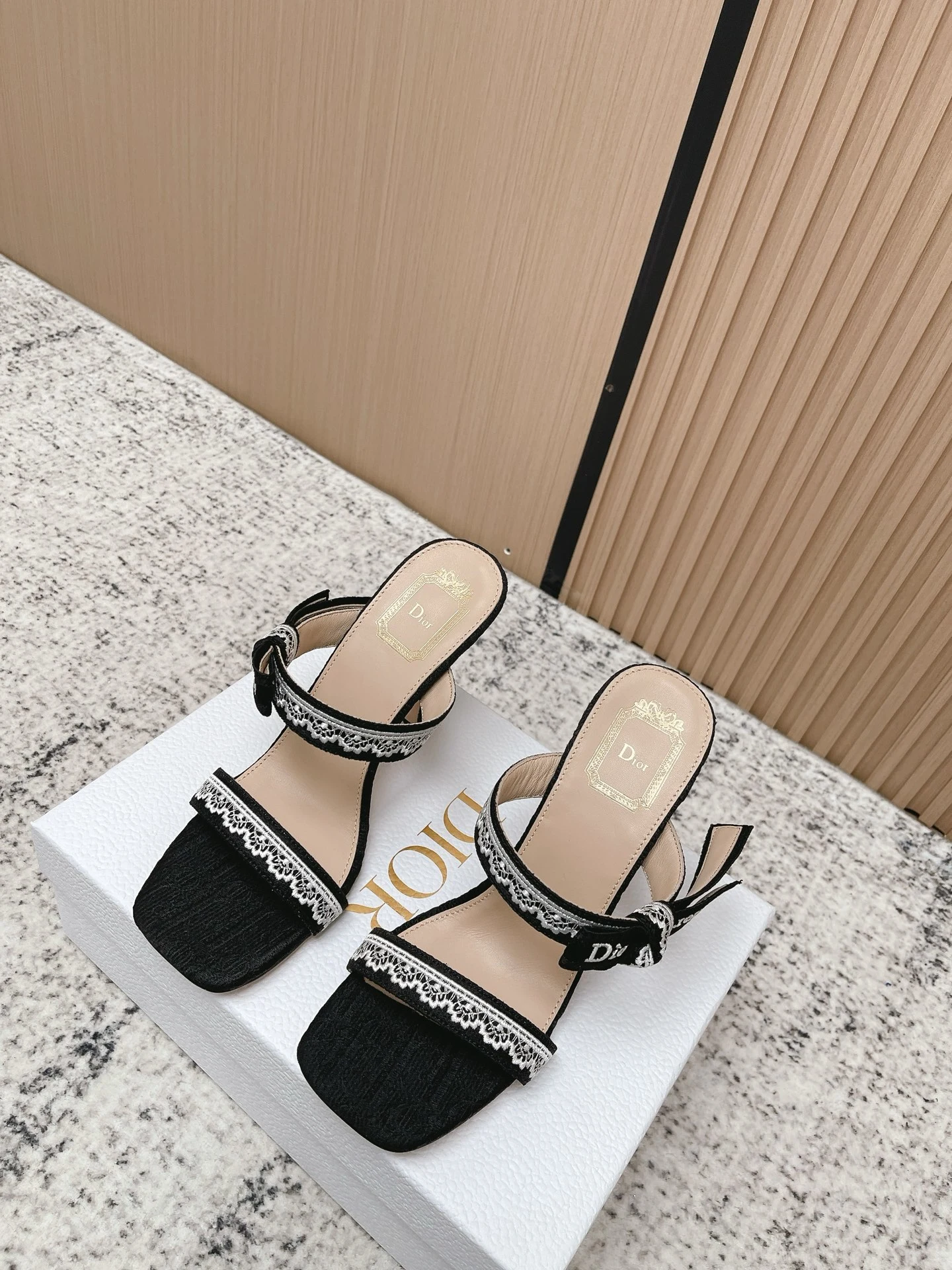 Dior Shoes — 8d049f5f
