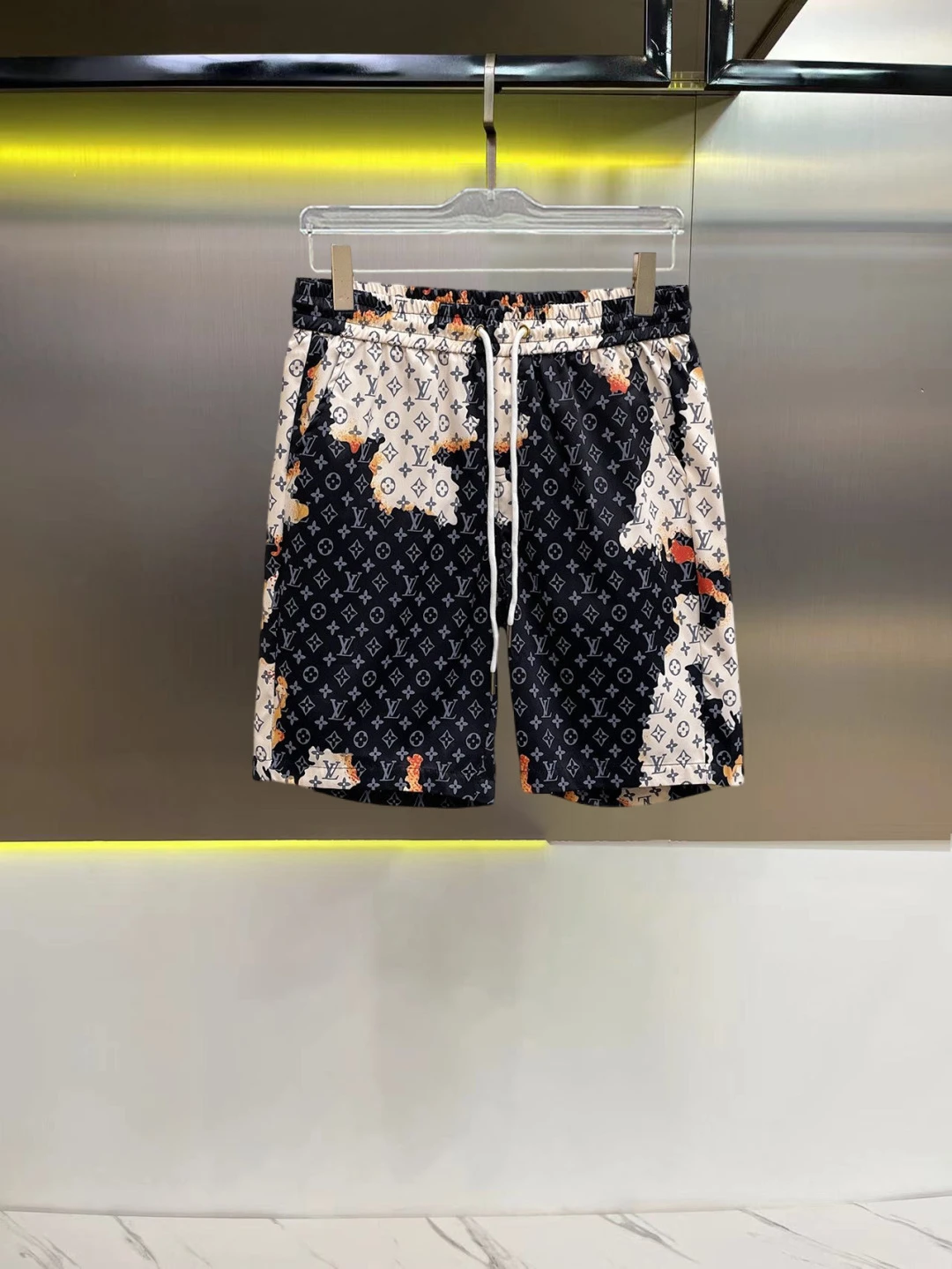 Louis Vuitton Shorts — 0f6dd569